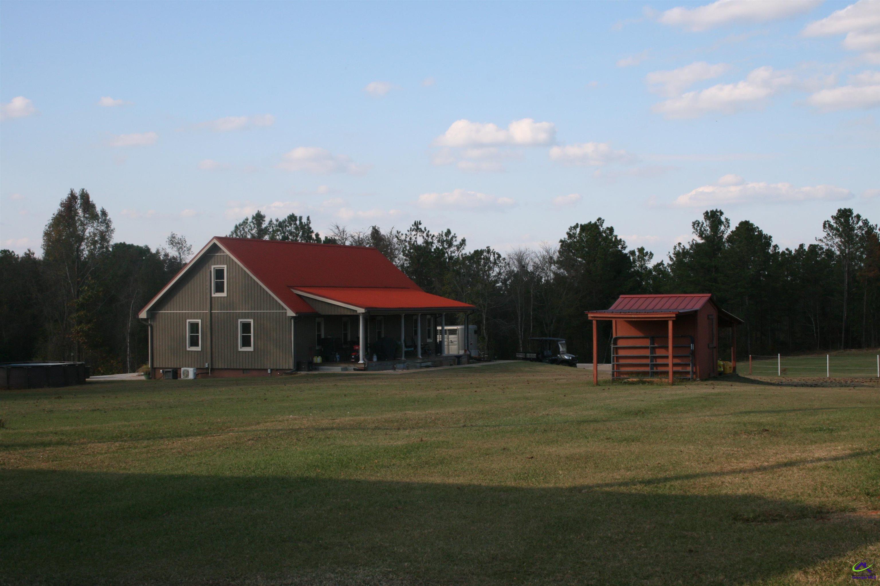 4764 River Road Property Photo
